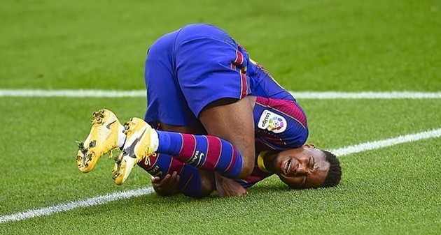 Barcelona confirm promising winger Ansu Fati could be out for several months - Bóng Đá