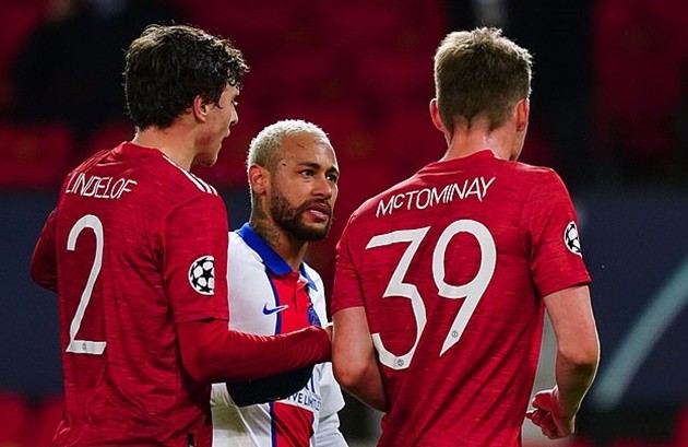 McTominay cãi lộn với Neymar (Daily Mail) - Bóng Đá