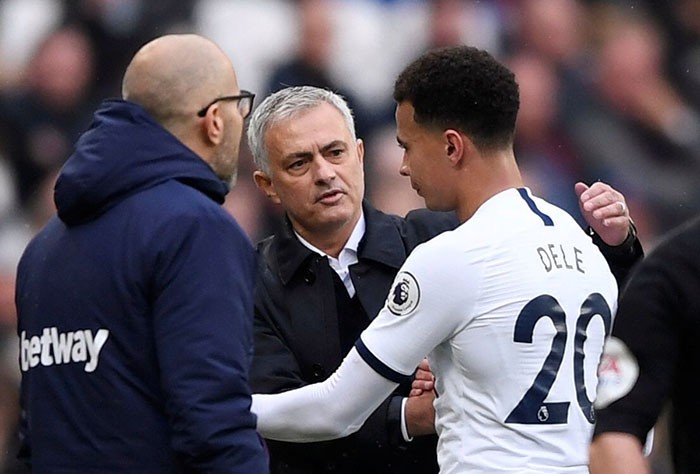 Jose Mourinho lý giải việc 