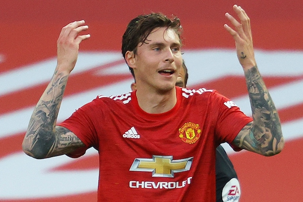 Manchester United make decision over new centre-back transfer after Victor Lindelof disasterclass - Bóng Đá