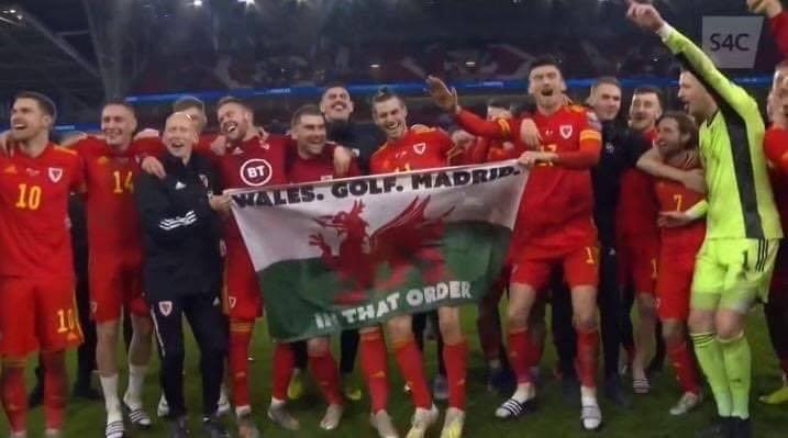Ủng hộ Bale, tuyển Wales 