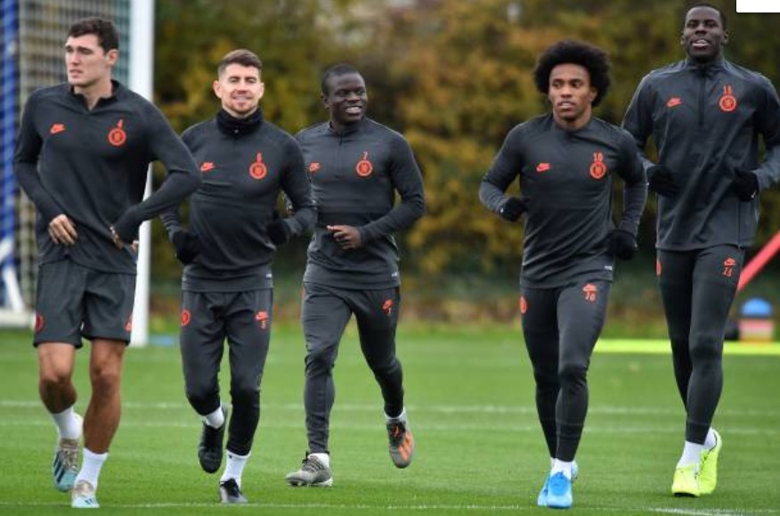 Tiếp Ajax, Chelsea chào đón 