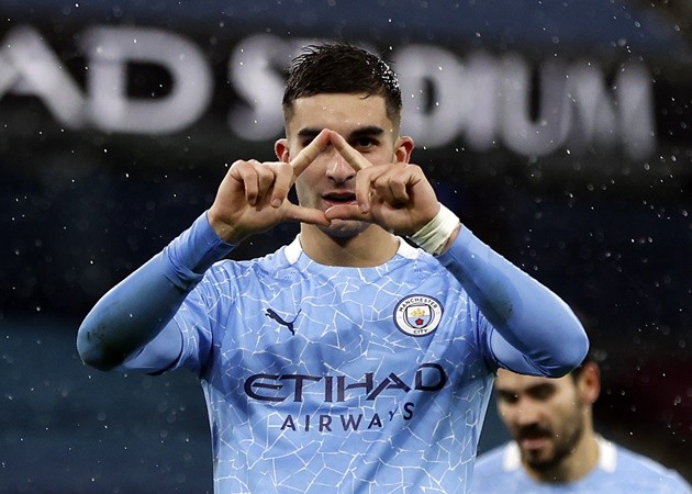 10 con số đặc biệt trận Man City 1-2 Leeds: Pep 'cạn lời' với hàng công - Bóng Đá