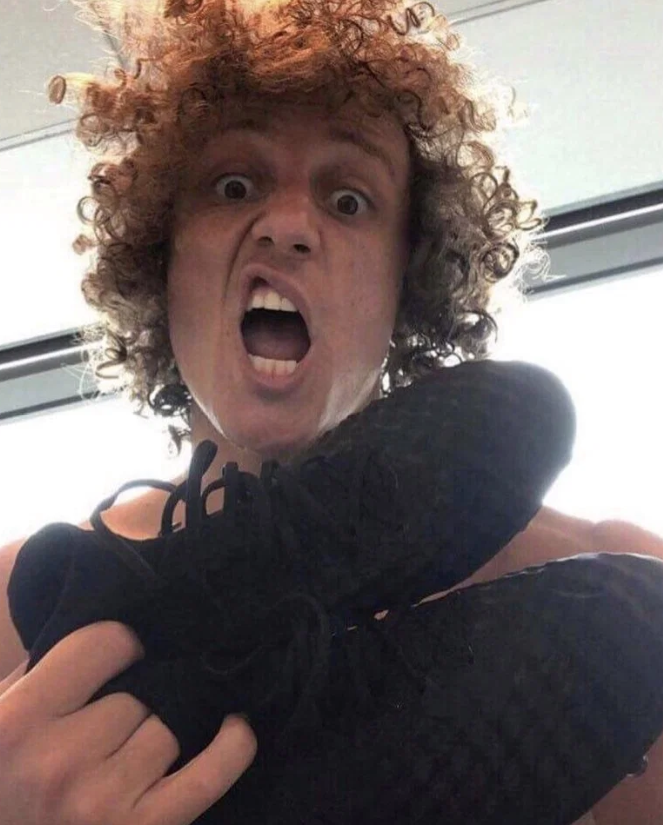 Aubameyang, Benzema and Luiz swear by RareBoots4U, a company that specialises in selling vintage boots for £500 a pair - Bóng Đá