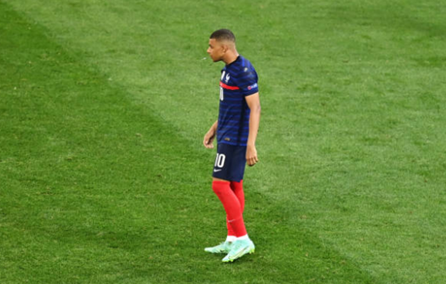Chùm ảnh Mbappe - Bóng Đá