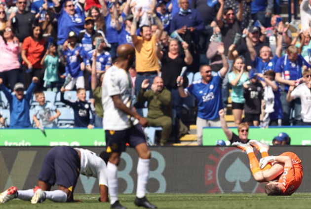 Lập chiến công, hai mỹ nhân vây lấy công thần Newcastle - Bóng Đá