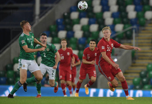 Mourinho xem Roma thi đấu từ trong 