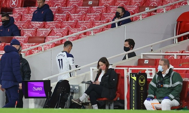 Watch Harry Kane’s brutal challenge on Gabriel as Arsenal fans question why VAR didn’t send Spurs star off in derby - Bóng Đá