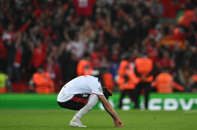 Sweden ace Marcus Danielson sent off for potential leg breaker on Ukraine’s Besedin - Bóng Đá