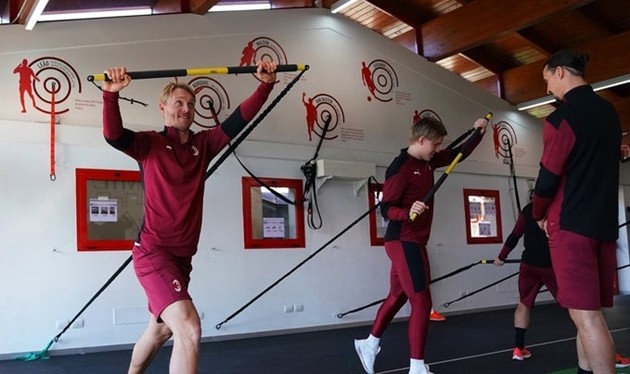 Cựu sao Barca kiến tạo đẳng cấp  - Bóng Đá