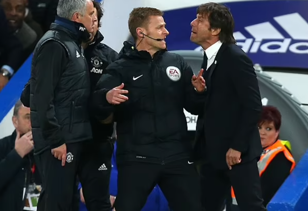 De Bruyne vừa đá cùng 