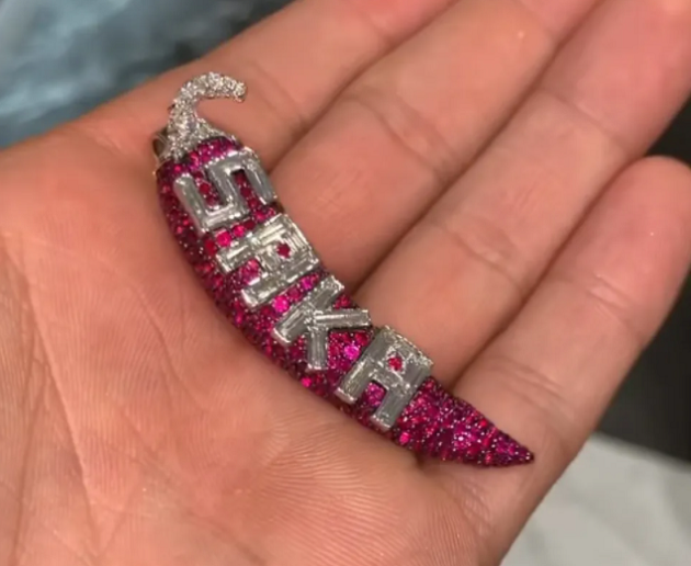 ‘This is crazy’: Saka thankful for Aubameyang gift - Bóng Đá