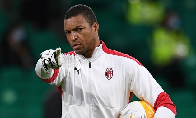 Dida ở Old Trafford - Bóng Đá
