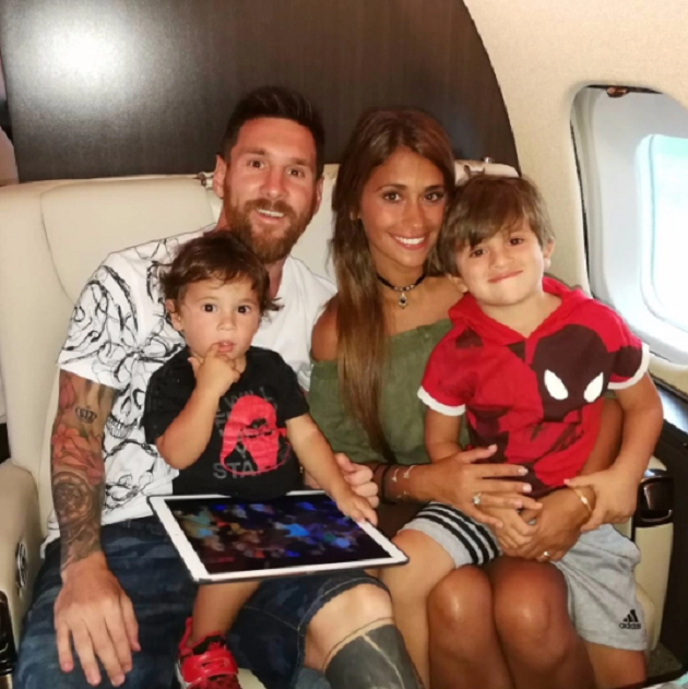 Lionel Messi lends £12m luxury private jet with kitchen and two bathrooms to Argentina team-mates for international duty - Bóng Đá