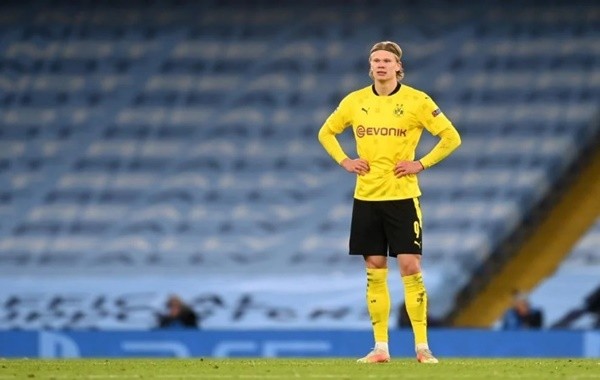 3 đội hình Arteta có thể sử dụng khi sở hữu Zinchenko - Bóng Đá