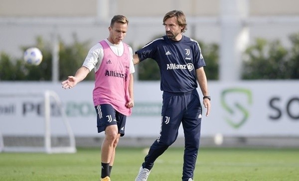 10 đội bóng chi mạnh nhất cho đến thời điểm hiện tại - Bóng Đá