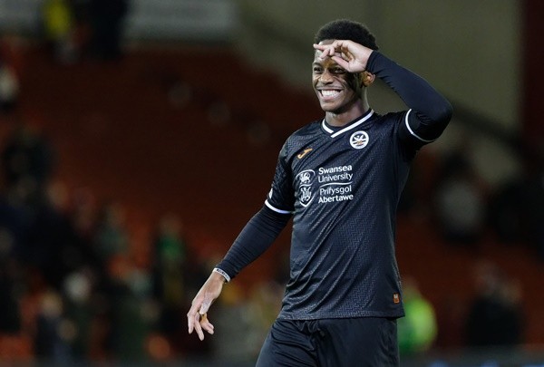 Đội hình tiêu biểu vòng 12 Bundesliga: Nhà vua thị uy sức mạnh - Bóng Đá