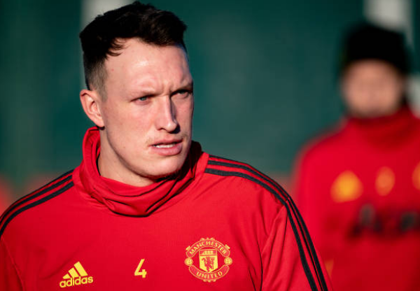 Potential summer transfer for Phil Jones scuppered by fitness concerns - Bóng Đá