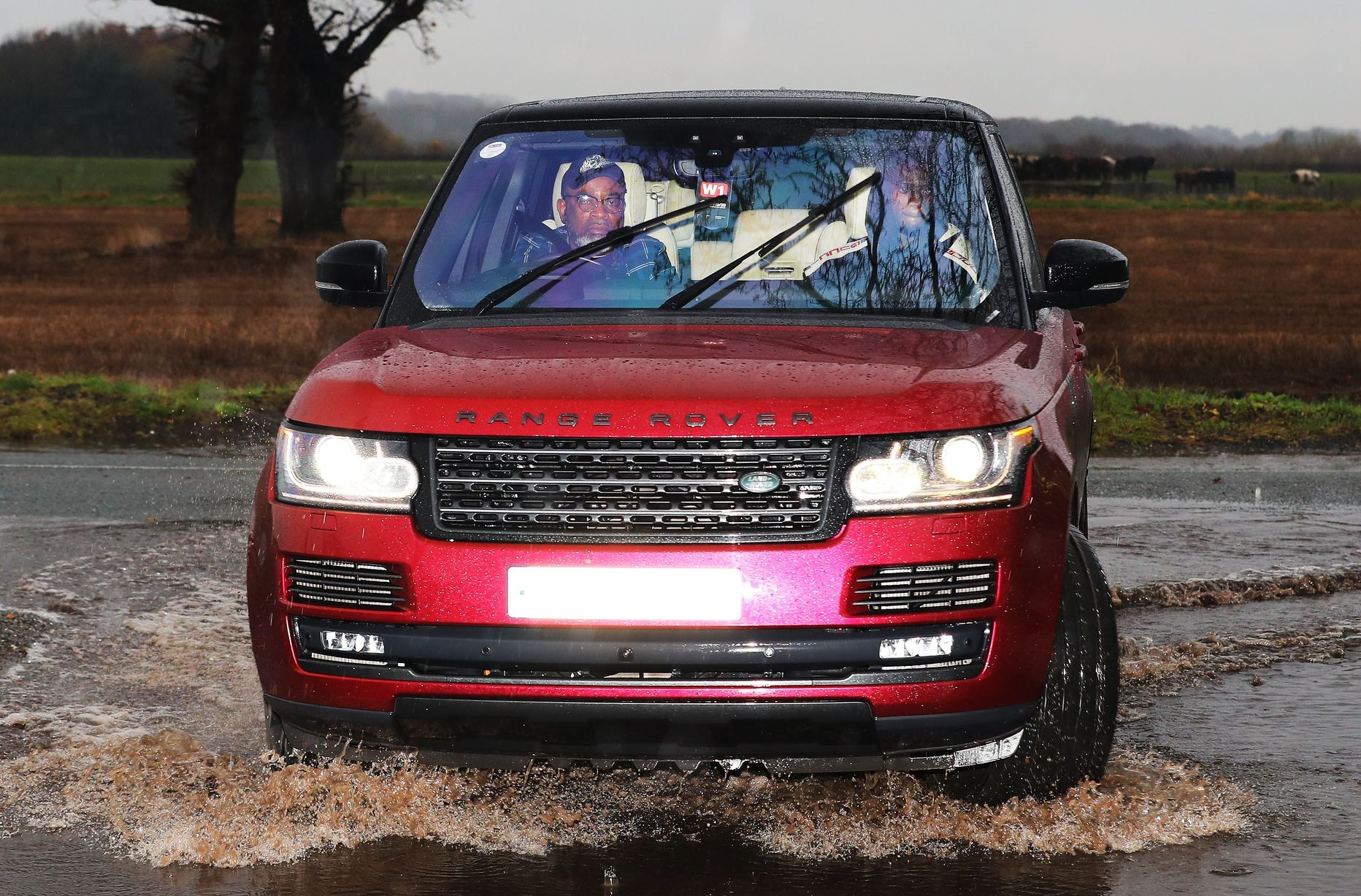 Manchester United first teamers report for training as youngsters face Astana - Bóng Đá