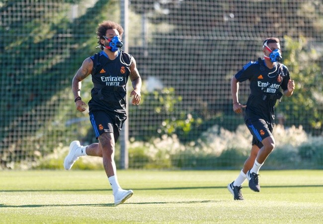 Liverpool nguy cơ lặp lại sai lầm kép trên TTCN - Bóng Đá