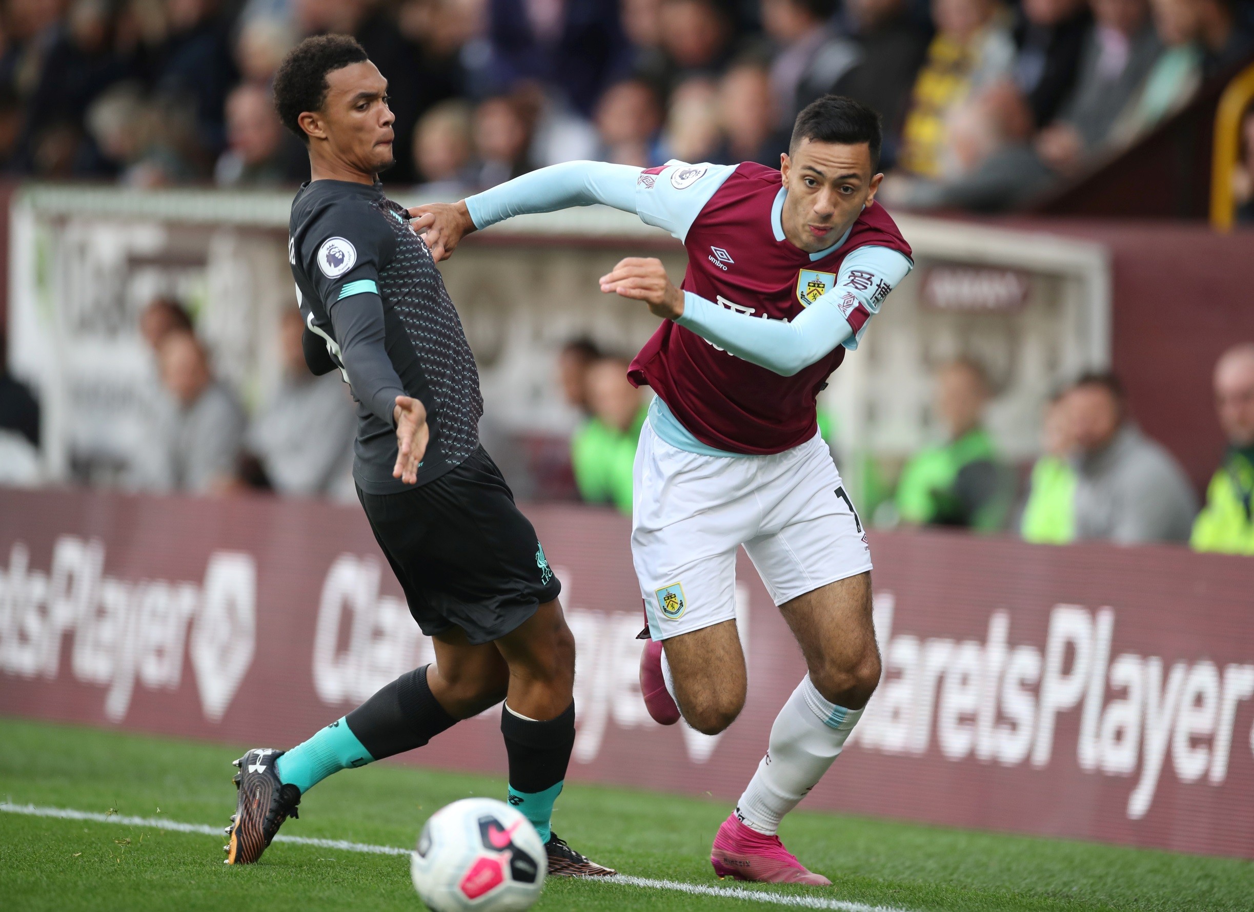 Man Utd mua máy chạy cánh 19 tuổi: Tạt bóng giỏi, đã có 3 kiến tạo, 1 bàn thắng - Bóng Đá