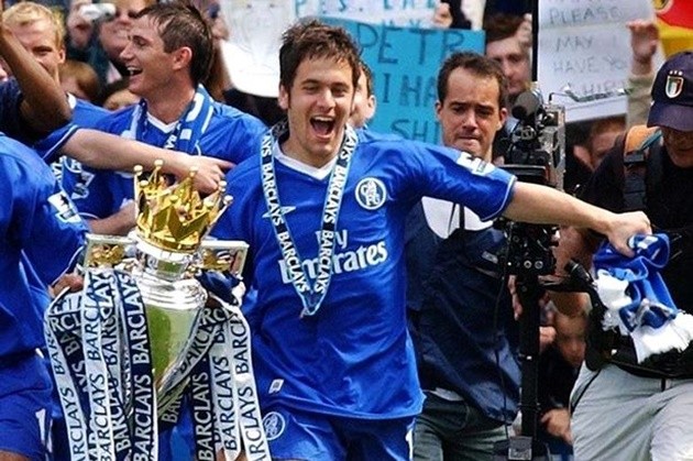 Ex-Chelsea star Joe Cole plays for non-league side Belstone FC leaving fans stunned… but forgets his boots - Bóng Đá