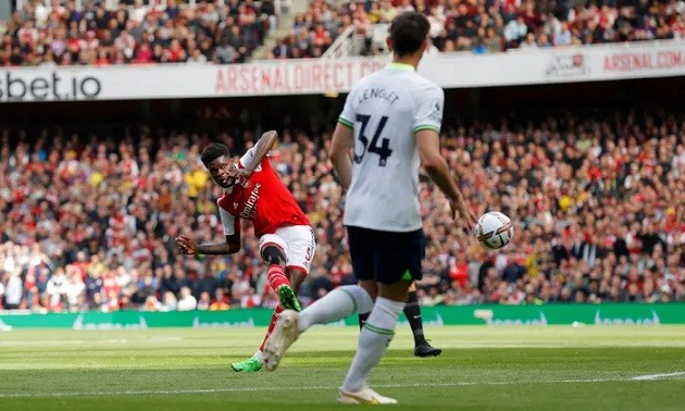 Hoàn toàn xuất sắc, Arsenal nhấn chìm Spurs ở Emirates - Bóng Đá