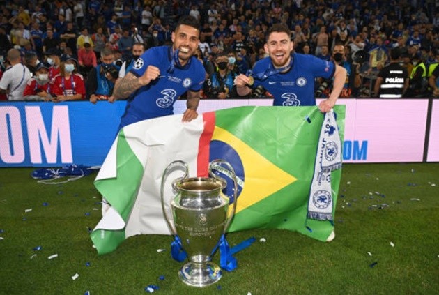 Jorginho bị phóng viên 