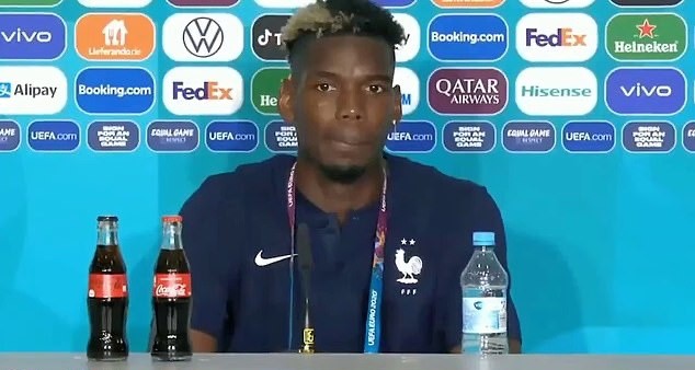 Học theo Ronaldo, Pogba khiến  - Bóng Đá
