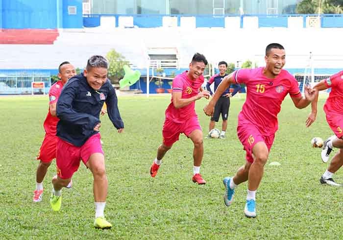 Các CLB V-League tích cực 