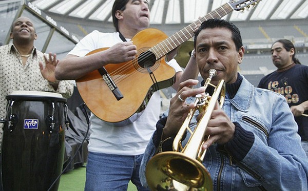 Sanchez, Alisson, Cech và các sao bóng đá chơi giỏi nhạc cụ - Bóng Đá