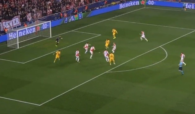 Barca pressing kinh điển thế nào ở bàn thắng của Messi? - Bóng Đá