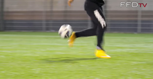 Watch new Man Utd signing Jadon Sancho showcase silky skills at just 14 leaving opponents bamboozled - Bóng Đá