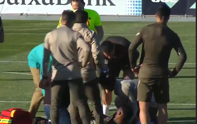 Watch worrying moment former Celtic star Moussa Dembele collapses during Atletico Madrid training - Bóng Đá