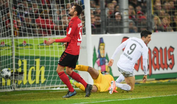 Lewandowski nổ súng, 'Hùm xám' áp sát ngôi đầu bảng Bundesliga - Bóng Đá