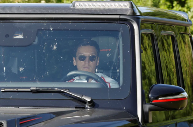 Inside Arsenal star Mesut Ozil’s millionaire London lifestyle, featuring his £10m home and favourite Turkish restaurant - Bóng Đá