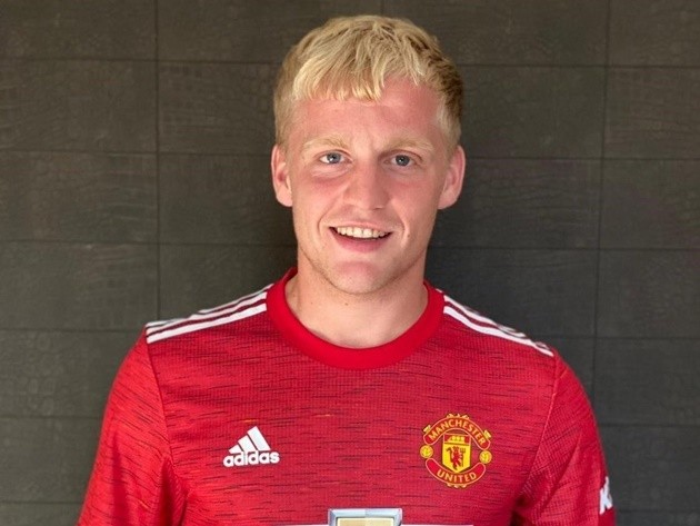 Man Utd trying to bulk up Donny van de Beek with strength programme – like Bruno Fernandes and Cristiano Ronaldo - Bóng Đá