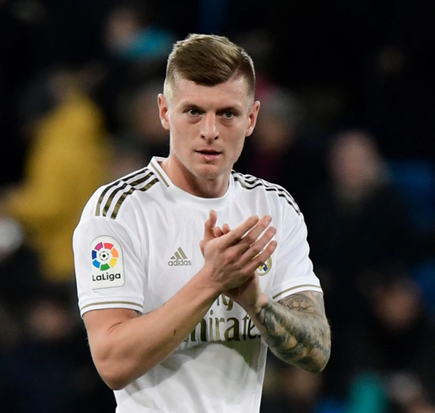 Cristiano Ronaldo loves bingo, David Beckham likes fencing, Joe Allen saves chickens and other footballers’ hobbies - Bóng Đá