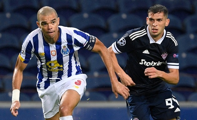 Ronaldo sẽ trở thành phán quyết cho Ten Hag - Bóng Đá