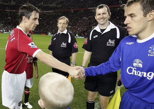 Trước Van de Beek, 10 cầu thủ Man Utd đến Everton thể hiện ra sao? - Bóng Đá