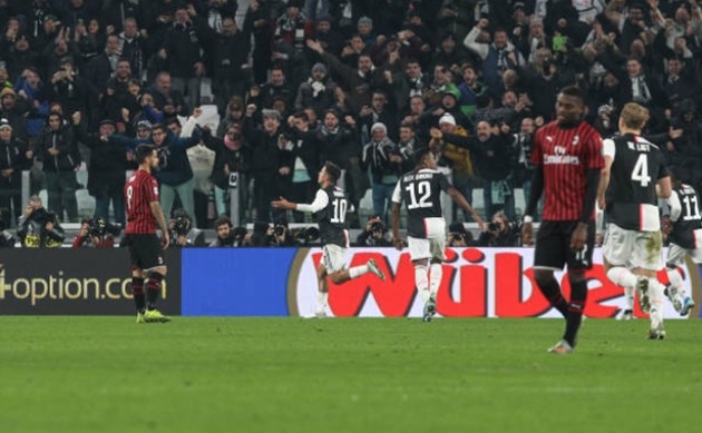 Pedri 'cân' 3, nhảy múa ở giữa sân như Iniesta - Bóng Đá
