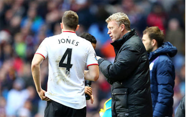 David Moyes wants West Ham to sign Manchester United defender Phil Jones on free transfer - Bóng Đá