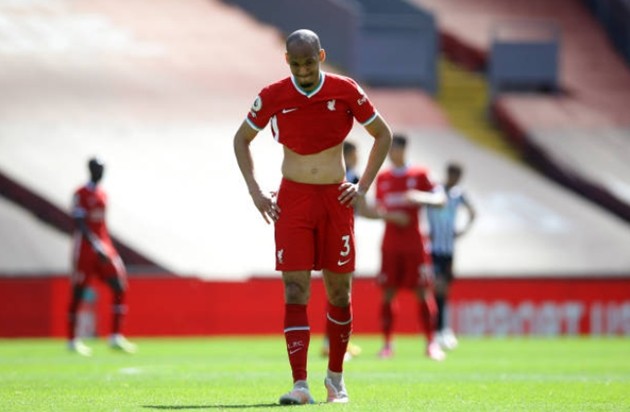 5 phút bù giờ trận Liverpool - Newcastle - Bóng Đá