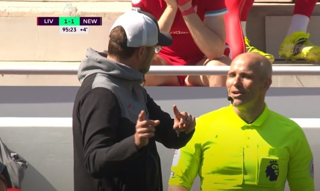 5 phút bù giờ trận Liverpool - Newcastle - Bóng Đá