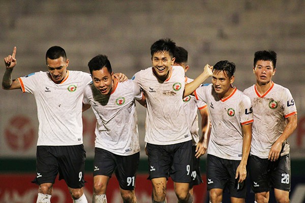 Bình Định chơi lớn, chiêu mộ cựu sao U20 Hà Lan, từng dự Europa League? - Bóng Đá