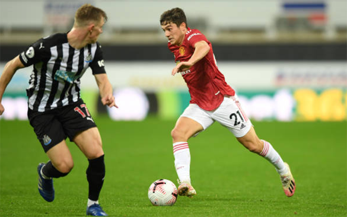 Manchester United fans praise Dan James' performance - Bóng Đá