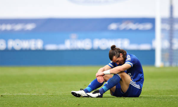 Thua đau trước Aston Villa, Leicester nhận thêm hung tin từ Vardy và Soyuncu - Bóng Đá