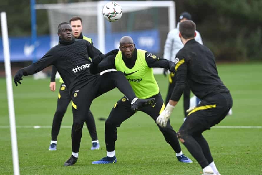 Cú hích xuất hiện, thái độ của Lukaku trên sân tập Chelsea - Bóng Đá