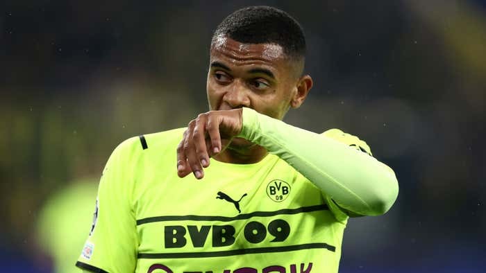 Man Utd table offer for €30m Akanji (SportBild) - Bóng Đá