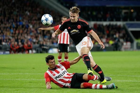 Luke Shaw gần mất chân nhưng đã trở lại mạnh mẽ thế nào? - Bóng Đá